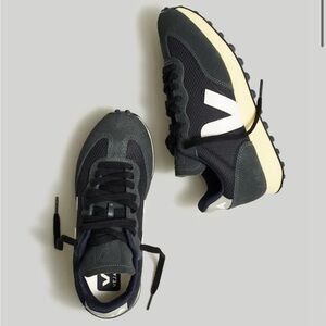 Veja Rio Branco Sneakers Gray & Blue Suede Size 8 Reto track shoe